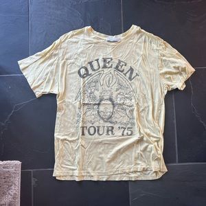 Daydreamer QUEEN Tee
